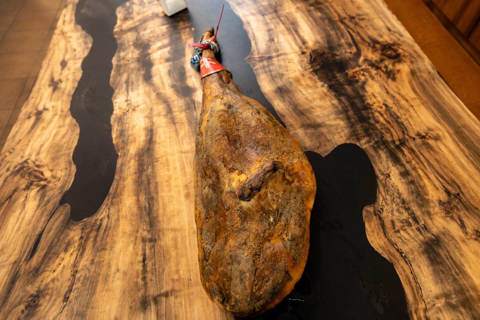 Jamón de bellota 75% Ibérico Tartessos. - Imagen 2