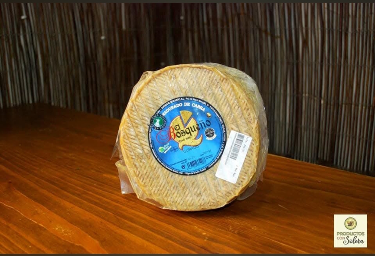 Queso El Bosqueño de cabra curado